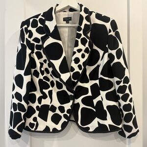 Chic Chapter One Black & Ivory Animal Print Blazer - Size 12 Petite